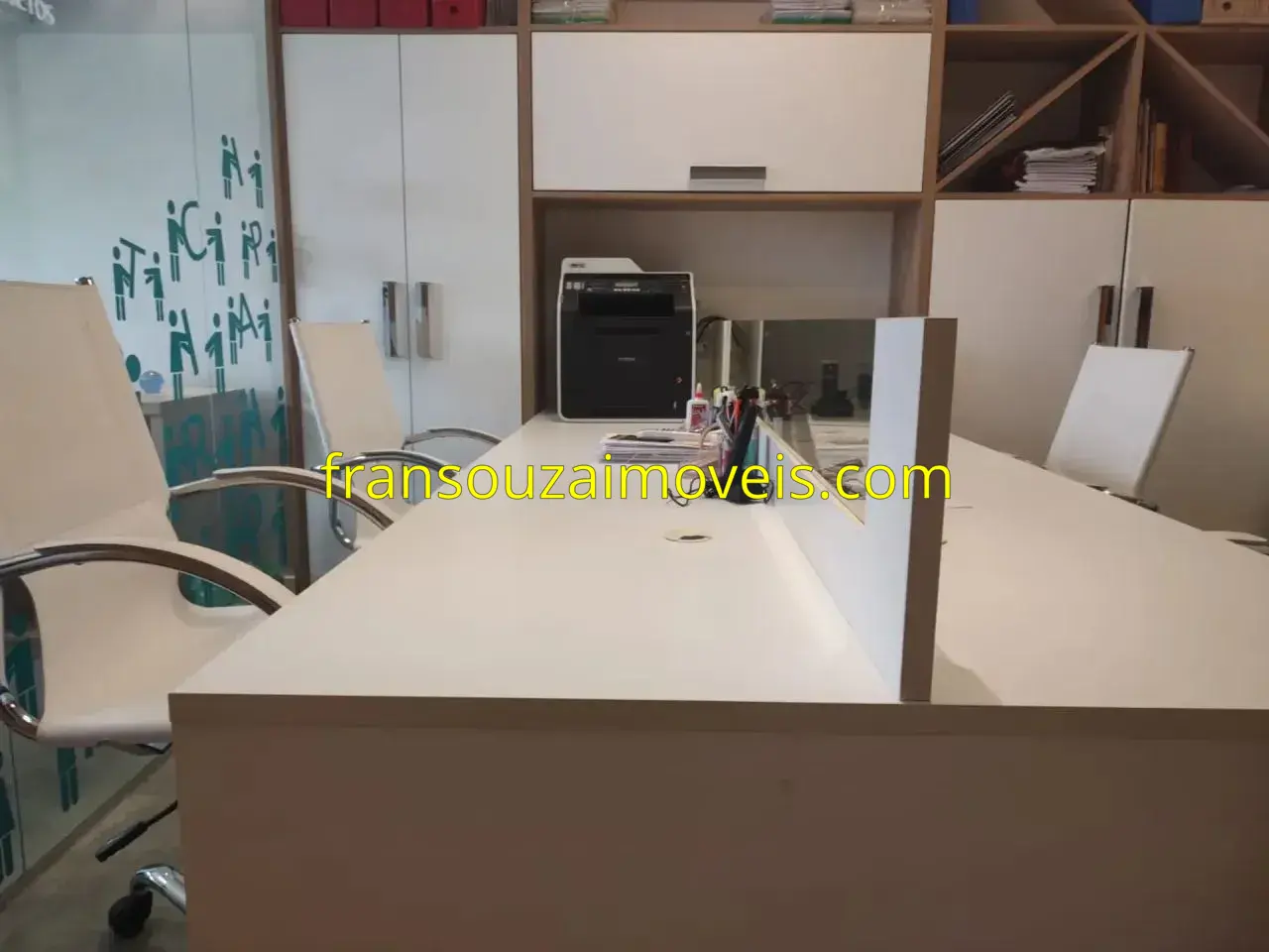 Sala comercila, mobiliada, para aluguel no  Caminho das Árvores - Salvador - BA