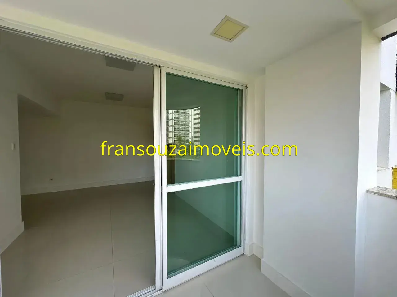 Apartamento de 3/4 com suite em Armacao
